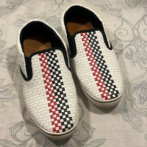Bernie Mev Women's Size 39 White Blue Red Woven Slip On Closed Toe Sneakers